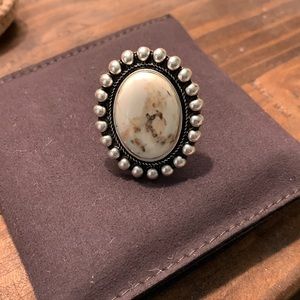 Silvered colored stone ring